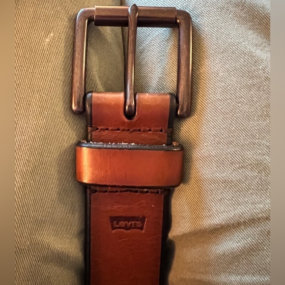 LEVI’S Men’s Brown Leather Belt Gun Metal Black Buckle Size 36 - Picture 7 of 8